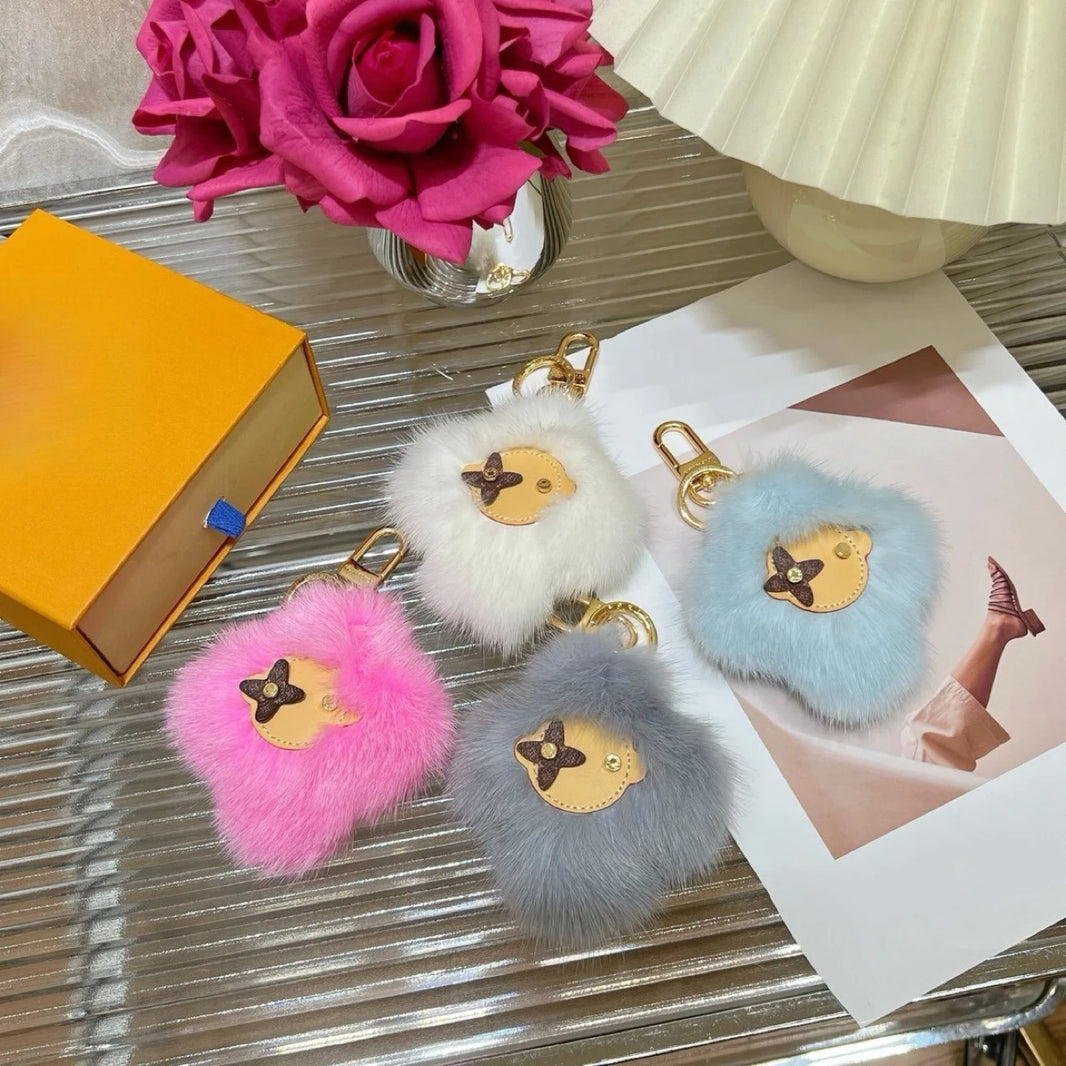 2025 new handmade cartoon plush keychain three-dimensional exquisite cute bag pendant couple model