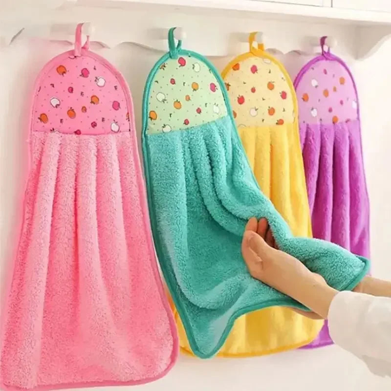 Wholesale 4pcs Coral  Velvet  Bathroom Supplies  Soft  Hand Towel  Absorbent Cloth Dishcloths Hanging Cloth Kitchen  Accessories