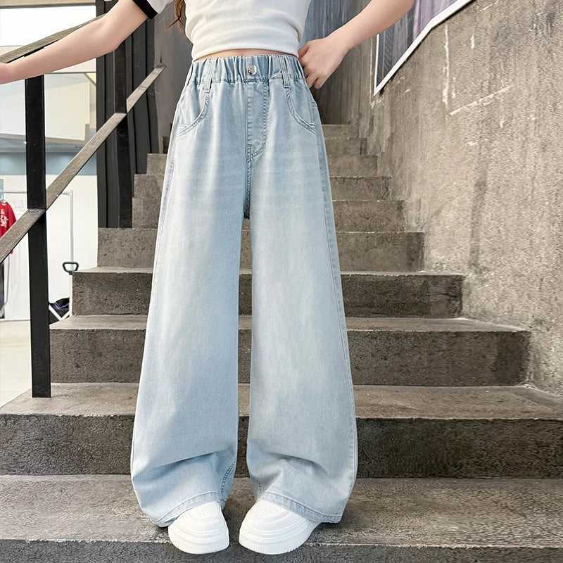 Spring and summer girls' jeans; cute girl's stylish loose straight-leg pants.